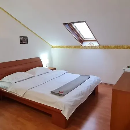Casa Lucian ***