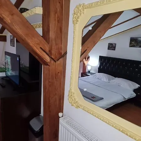 Casa Lucian *** * Brašov